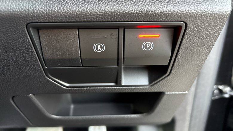 Renault Austral E-Tech FHEV Iconic Esprit Alpine 5dr Auto 4C Hybrid Estate